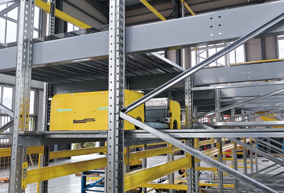 四向多层穿梭式货架